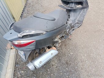 Suzuki Burgman 125i - 3