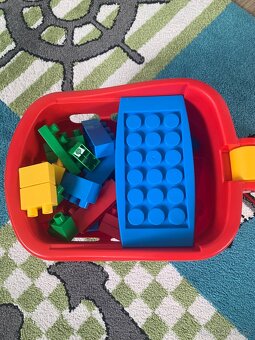 Vozík s kostkami + plastové kostky Mega Bloks - 3