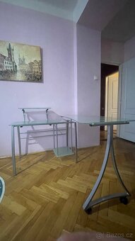 Prodám rozkládací skleněný PC stůl – variabilní - 3