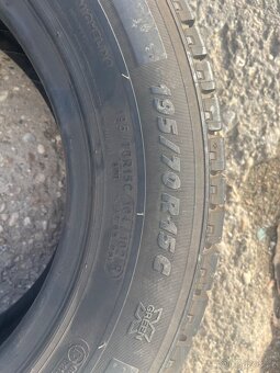 Pneu 195/70/15 C - 3