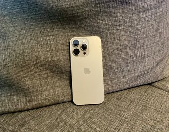 Zánovní Apple iPhone 16 Pro 128gb Natural Titanium - 3