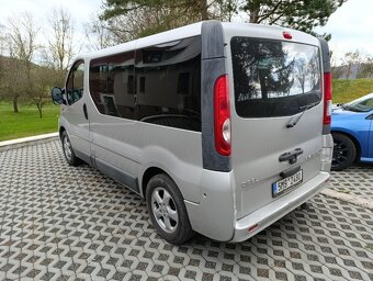 Opel Vivaro 2,5 DCi, 9 míst - 3