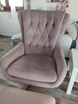 Luxusní, relaxační, otočné křeslo s taburetem. - 3