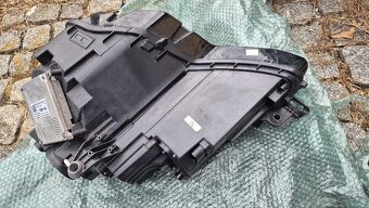 Přední pravé led světlo Škoda Karoq - 3