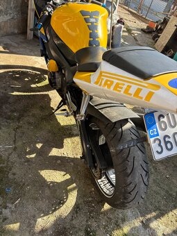 Yamaha yzf-R1 - 3
