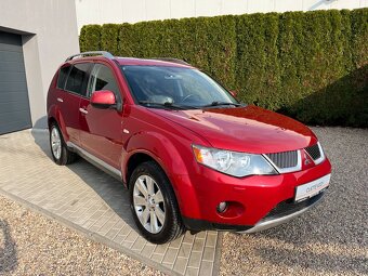 Mitsubishi Outlander 2.2 DI-D 4WD, 7 Míst - 3