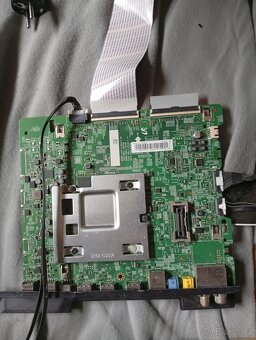 Desky z Samsunga funkční - 3