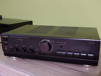 Technics SU-A700mk3 - 3