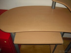 Pocitacovy stul - 3