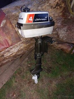 Závěsný lodní motor JOHNSON  Seahorse 4HP - 3