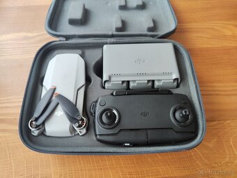 Dron DJI Mini SE Fly More Combo - 3