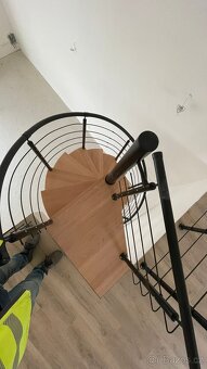 Nové montované točité schodiště - 3
