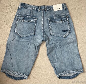 3/4ťáky třičtvrťáky šortky kraťasy Funk’n’Soul vel. 32 - 3