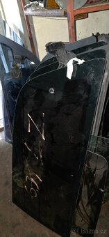 Mercedes-Benz Vito Viano W638 W639: skla - 3