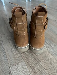 VYŠŠÍ OBUV JARO/PODZIM - 3