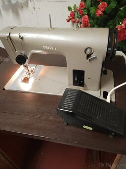 Šicí stroj - 3