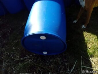 Plastové sudy 220l - 3