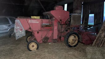Pojizdný kombajn Massey Ferguson - 3