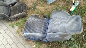 Honda Prelude 2G sedačky a interiéry - 3