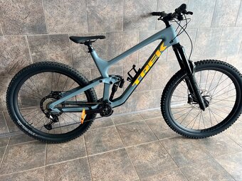 Trek Slash 9.8 XL carbon 2024 záruka - 3