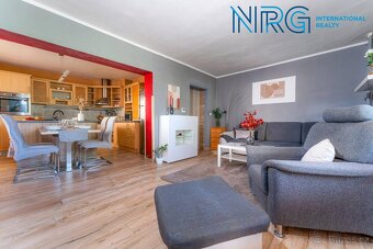 Prodej rodinného domu, užitná plocha 187 m², pozemek 819 m², - 3