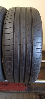 Goodyear Efficient Grip 225/55 R16 95W 3,5-4,5mm - 3