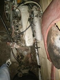 Mercedes Benz T1 motor 2,4d - 3