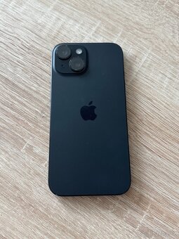 iPhone 15 Černý - 3