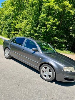Škoda Superb 2.8 V6 142kw - 3