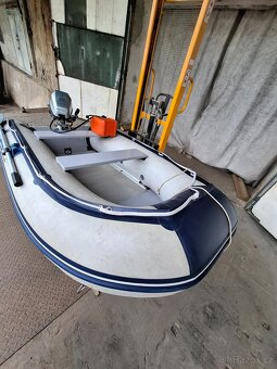 Nafukovací člun ZICO + motor Honda + nádrž na benzín + přívě - 3