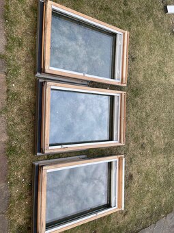 REZERVOVÁNO Kyvné střešní okno VELUX GGL 3059 M06 - 78x118 - 3