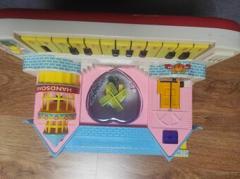 Retro domeček s klávesami - 3