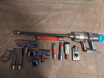Vysavač Dyson Cyclone V10 - 3