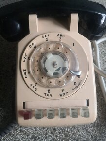 Starý americký telefon - 3