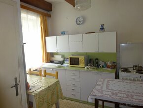 Prodej domu se zahradou ve Velkém Meziříčí. - 3