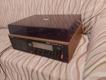 Rádio-gramofon TESLA - 3