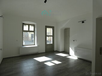 Pronájem, obchodní prostor/kancelář, Nové Město na Moravě - 3