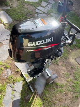 Závěsný motor SUZUKI DF 15 - 3