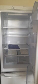 Prodám lednici vyška180cm - 3