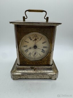 Sběratel nabízí staré budíky - 3