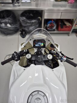 HONDA CBR 600 RR 2024 PC69 - 3