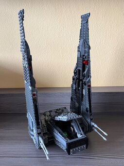 Lego Star Wars - Kylo Ren’s Command Shuttle (75104) - 3