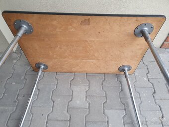 Retro socialisticky jidelni stul - 3