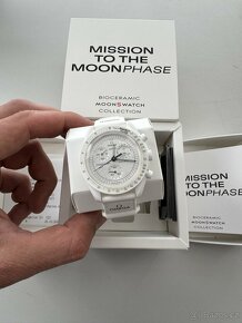 Omega & Swatch Moonphase SNOOPY White - 3