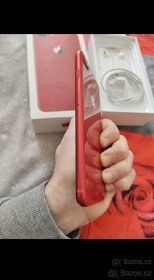 Apple iPhone 8 plus Teď 64 gb IP 68 - 3