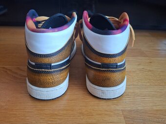 AIR JORDAN 1 Mid, velikost 41 - 3