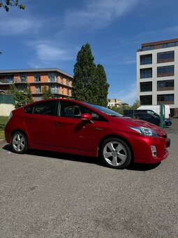 Toyota Prius - 3