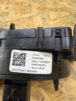 Kroužek pod volant Škoda Octavia 3 s multifunkci - 3