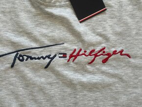 TOMMY HILFIGER pánské tričko nové s visačkou vel L - 3