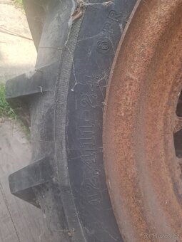 Zetor 25 zadní kola - 3